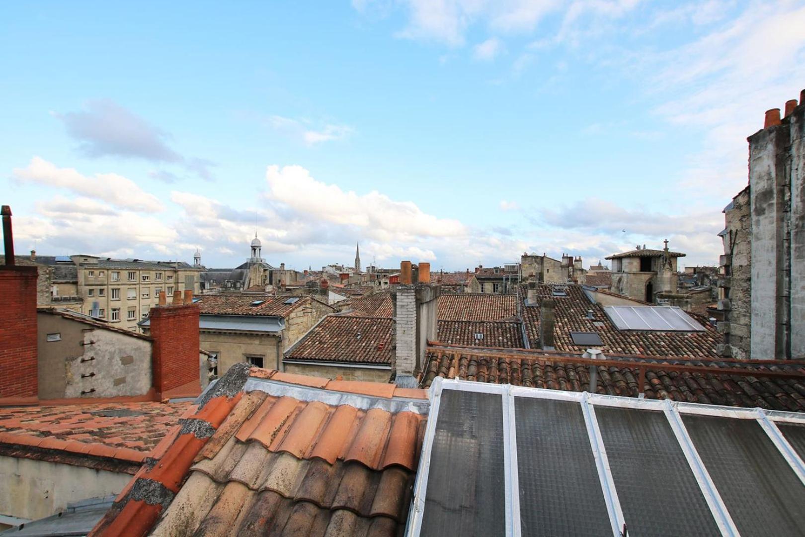 Guestready - Sunny Attic Apt Near Grand Theatre Bordeaux Exterior foto