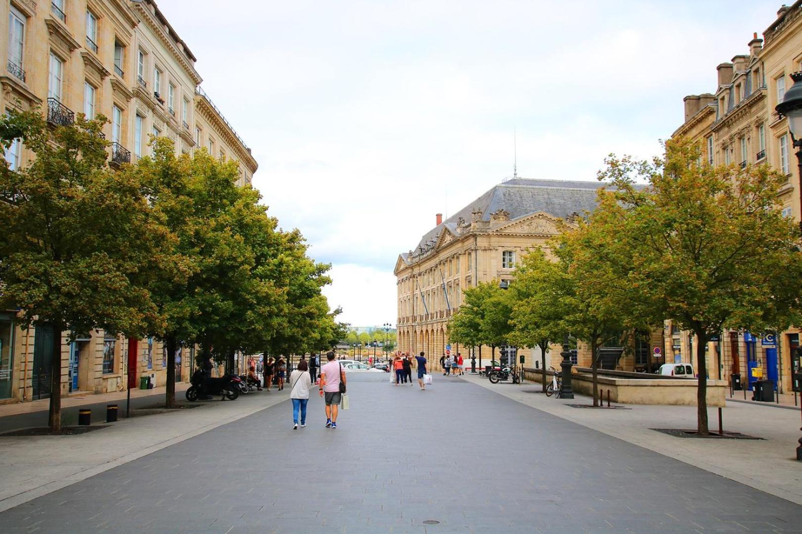 Guestready - Sunny Attic Apt Near Grand Theatre Bordeaux Exterior foto